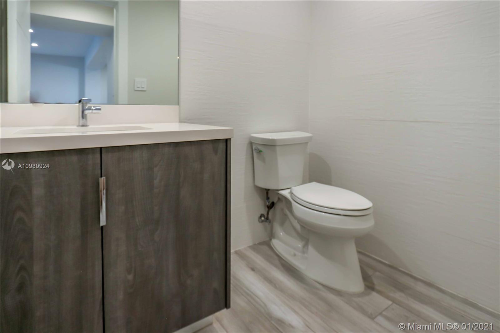 242 Southwest 31st Road Miami, FL 33129 - Photo 17 of 20