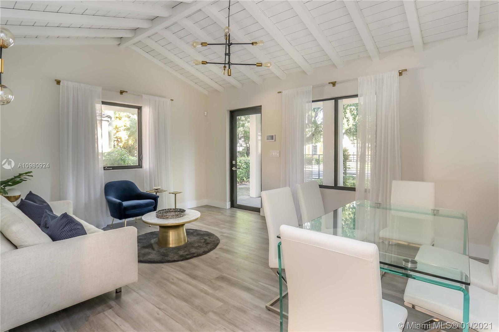 242 Southwest 31st Road Miami, FL 33129 - Photo 5 of 20