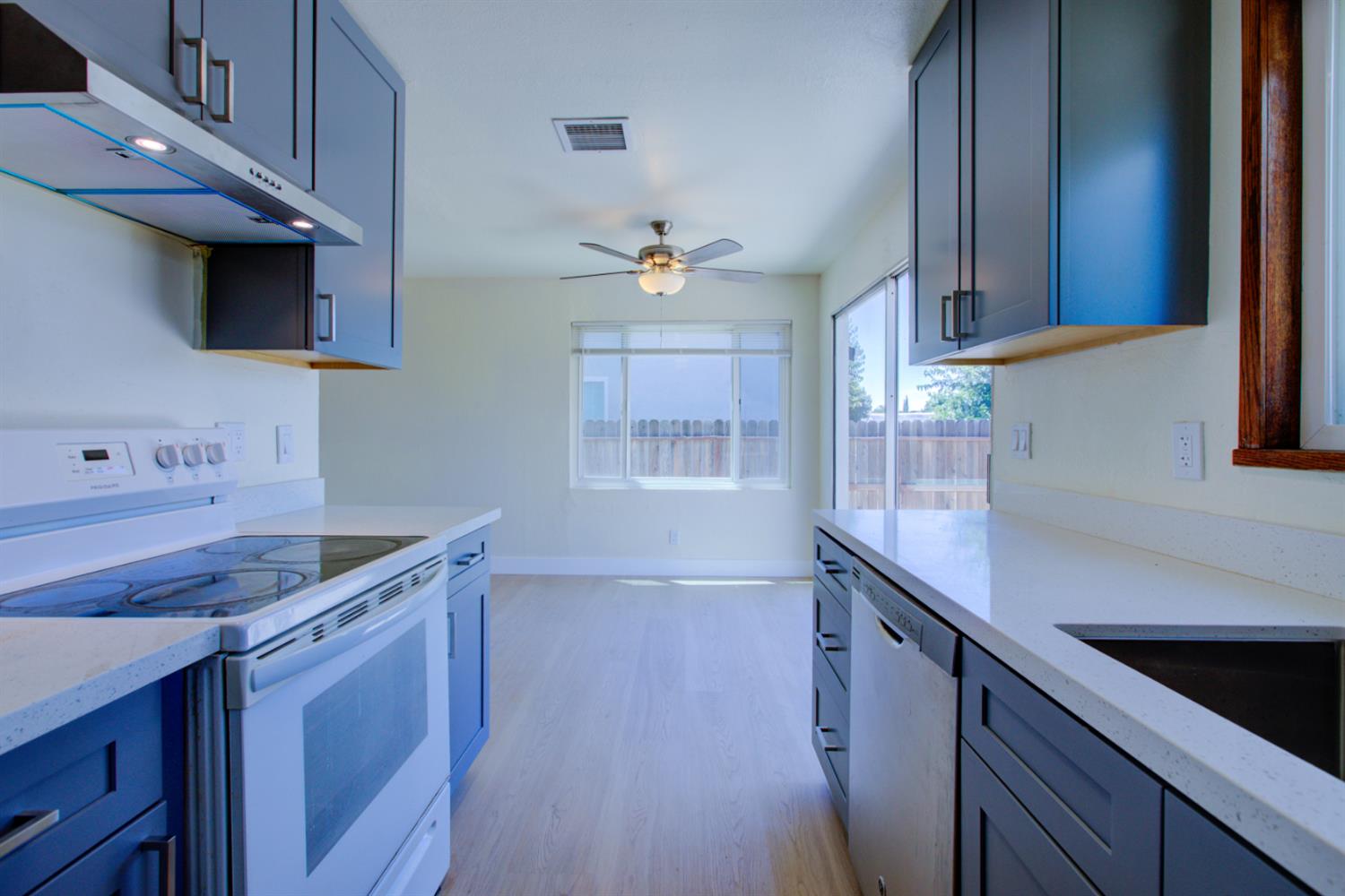 1323 Rusher Street Tracy, CA 95376 - Photo 14 of 40