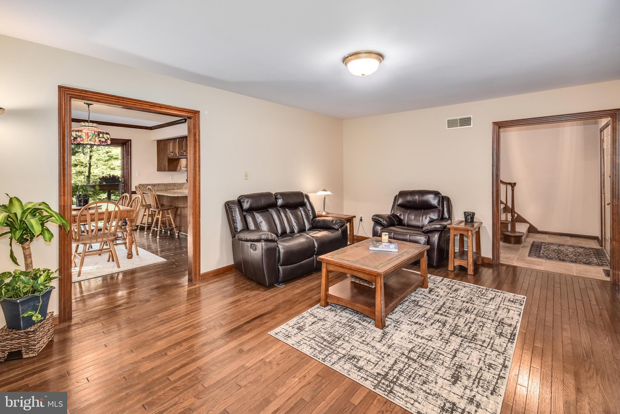 544 Coon Hollow Road Riegelsville, PA 18077 - Photo 5 of 24