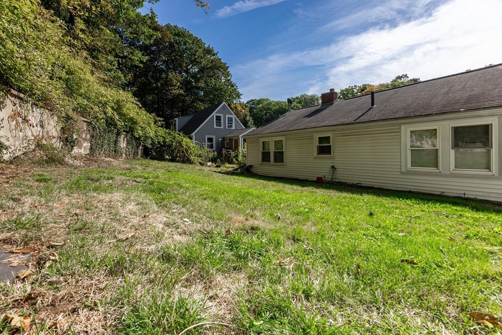 306 Paradise Road Swampscott, MA 01907 - Photo 35 of 40