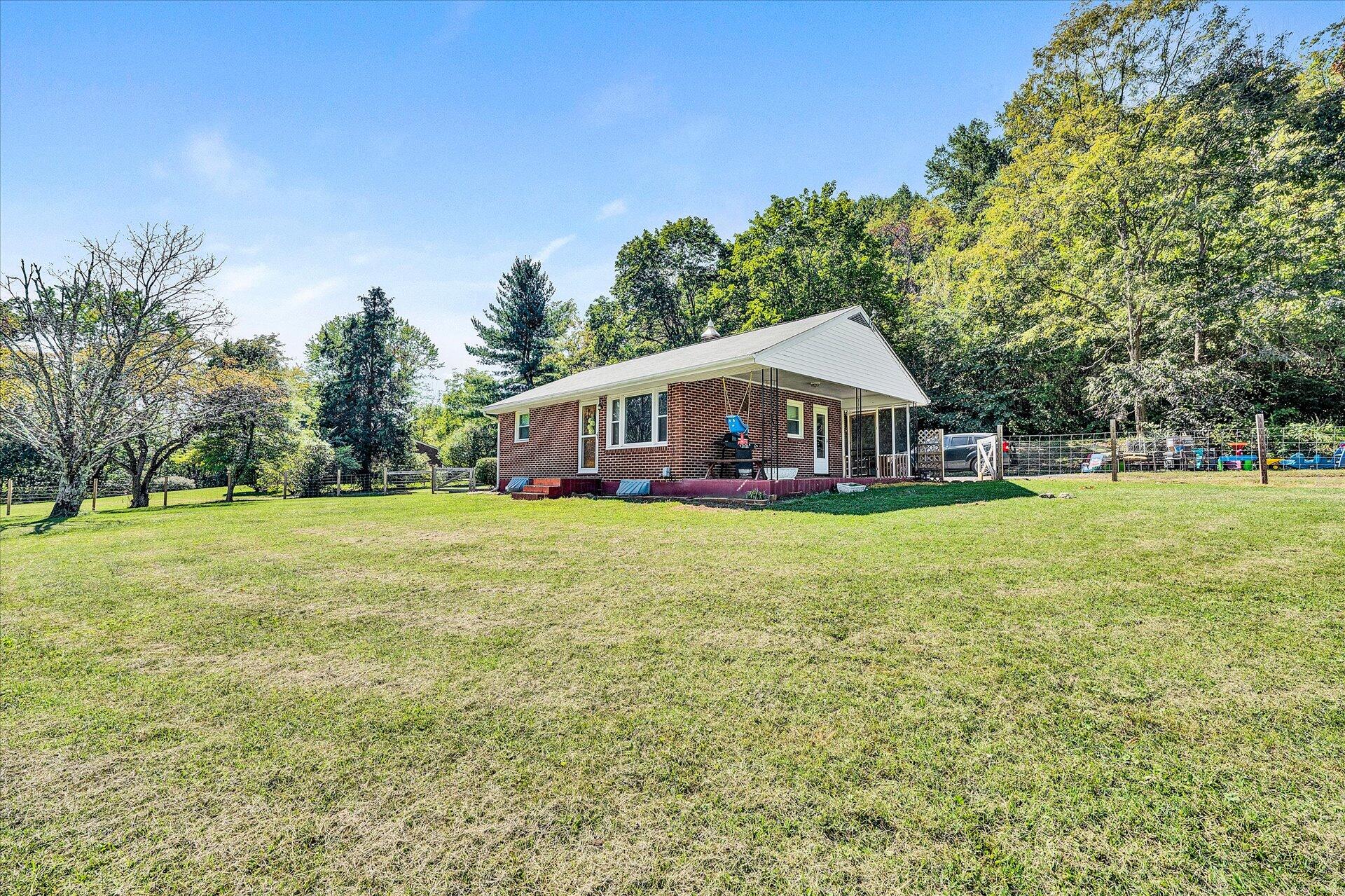 4629 Blue Ridge Boulevard Blue Ridge, VA 24064 - Photo 2 of 25 03-DSC00007