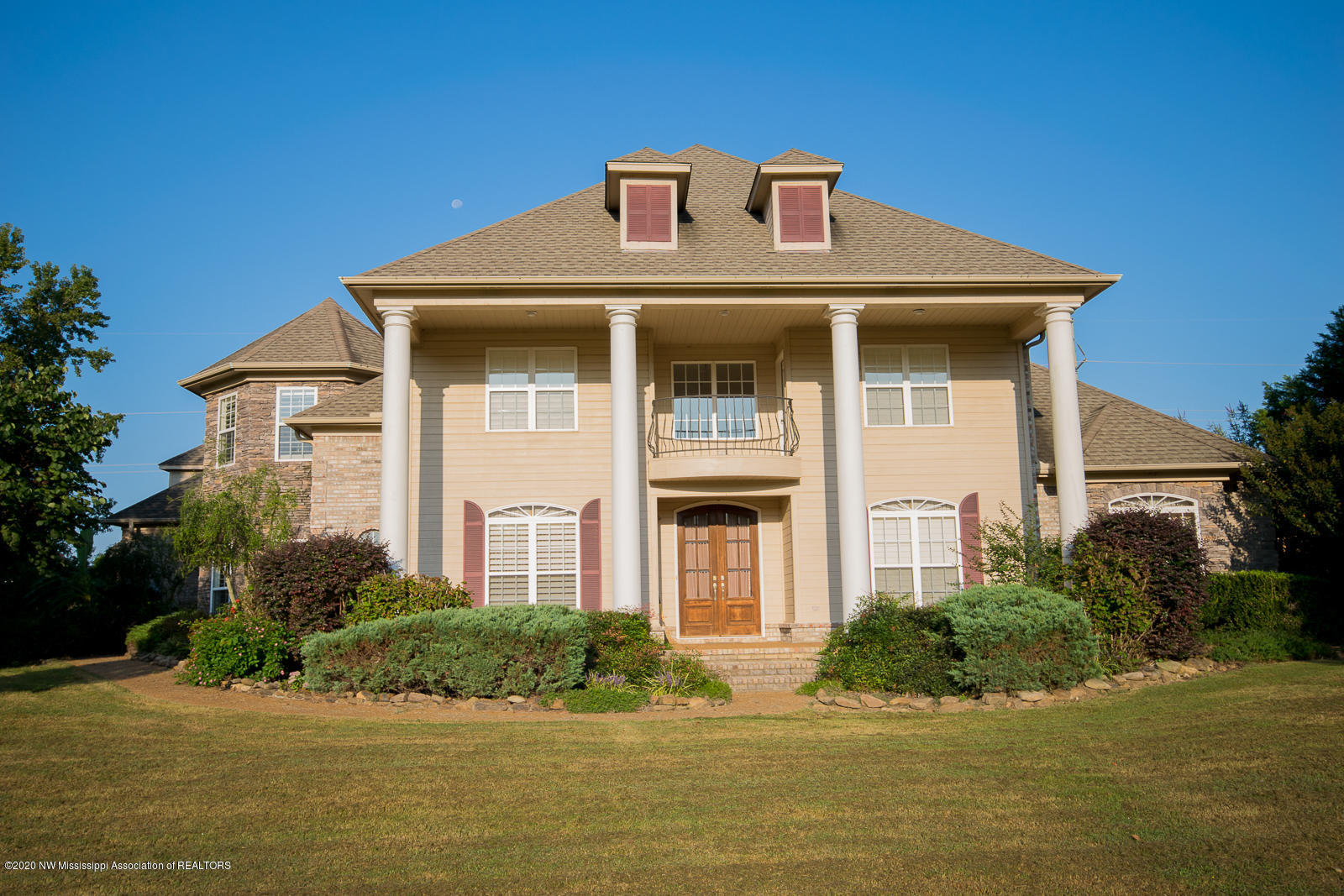 1560 Oak Crest Road Hernando, MS 38632 - Photo 1 of 59 DSC_0016-1 (2)