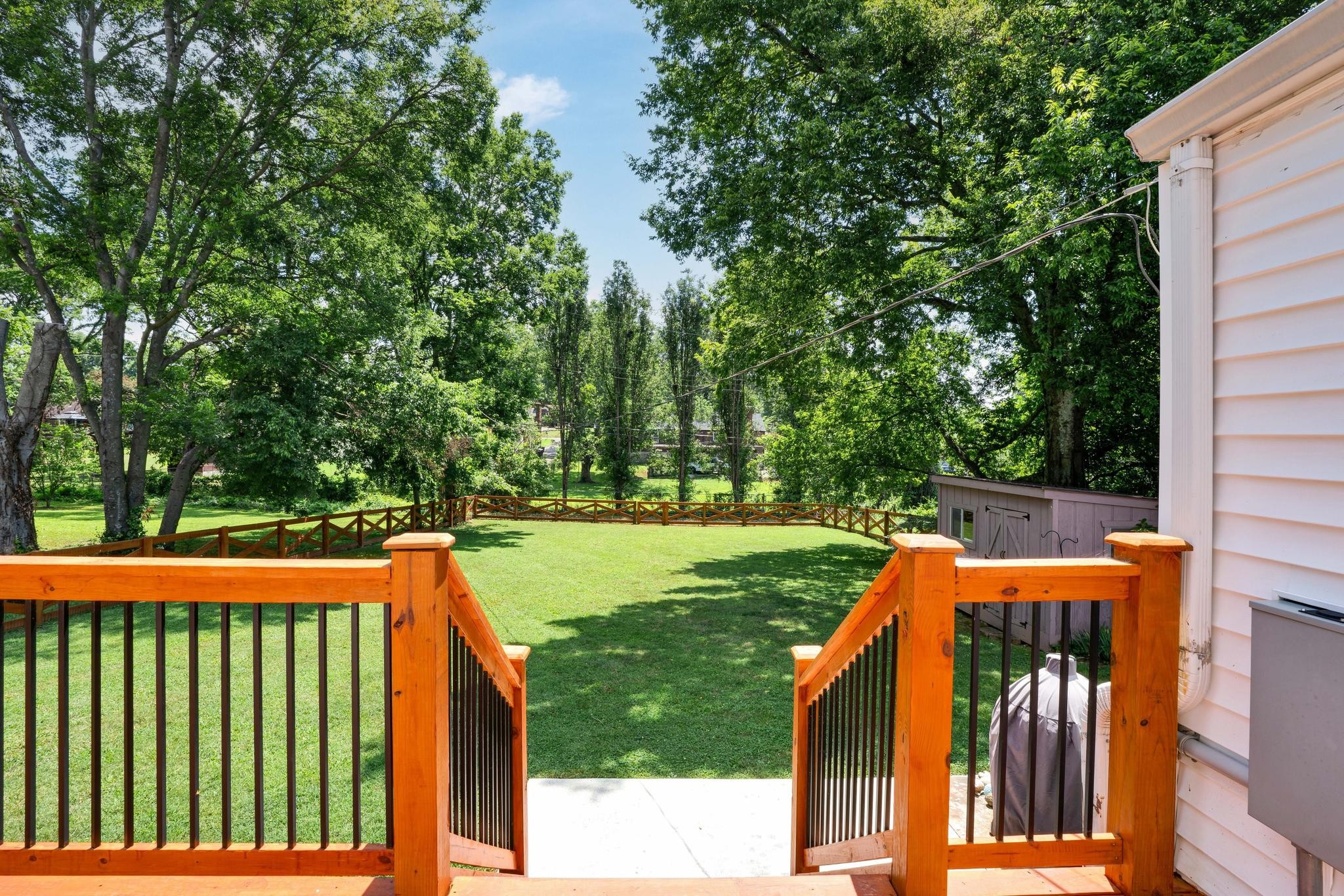 217 Ridgeway Drive Nashville, TN 37214 - Photo 2 of 25