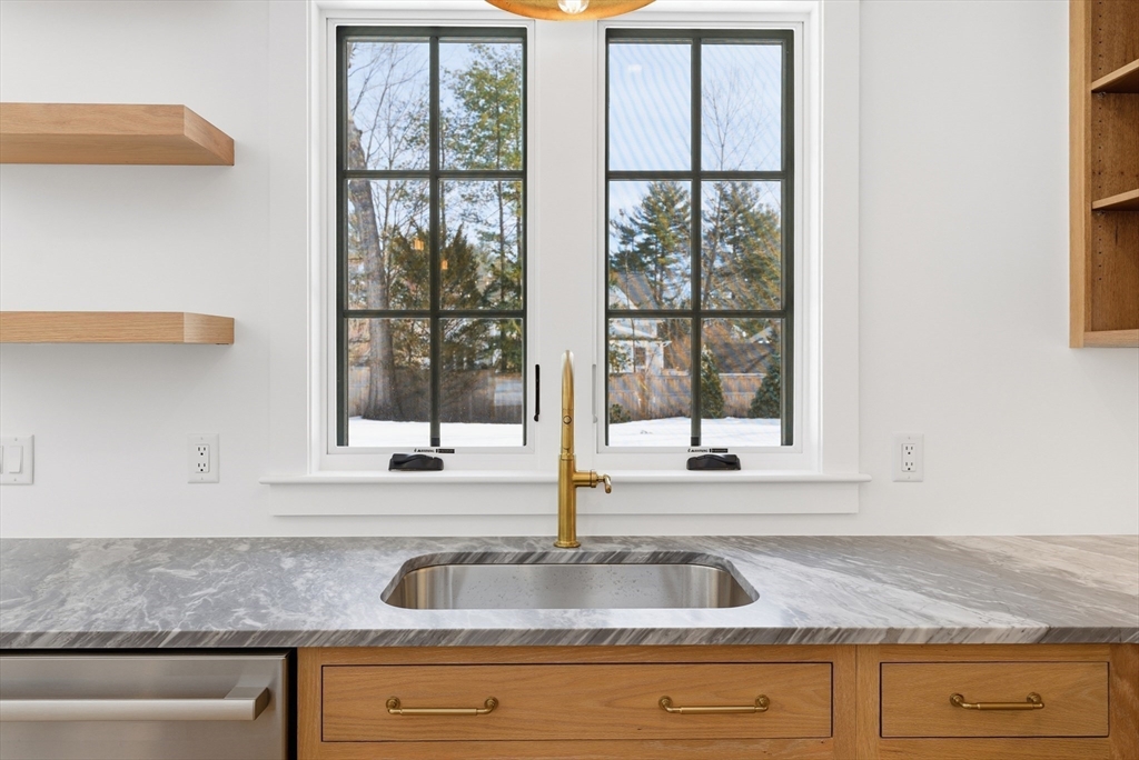 51 Revolutionary Road Concord, MA 01742 - Photo 12 of 36