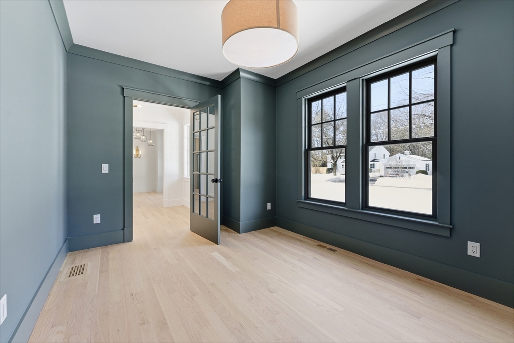 51 Revolutionary Road Concord, MA 01742 - Photo 7 of 36