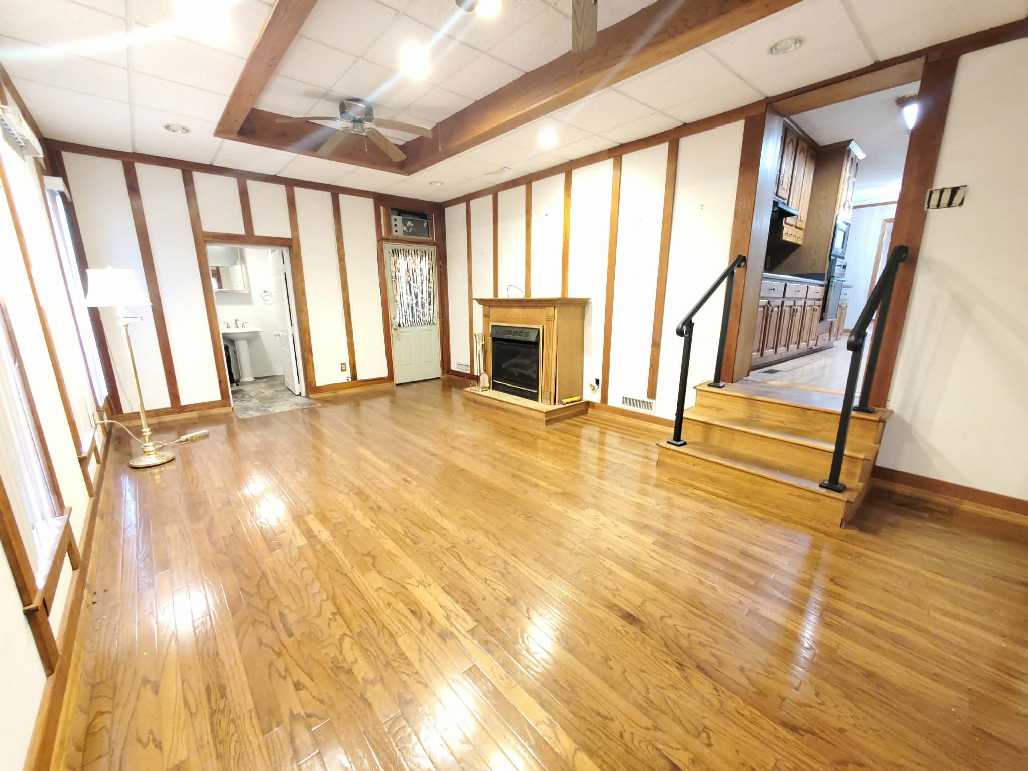 18 Roberts Lane Lebanon, TN 37087 - Photo 11 of 34 a view of an empty room with wooden floor and a window