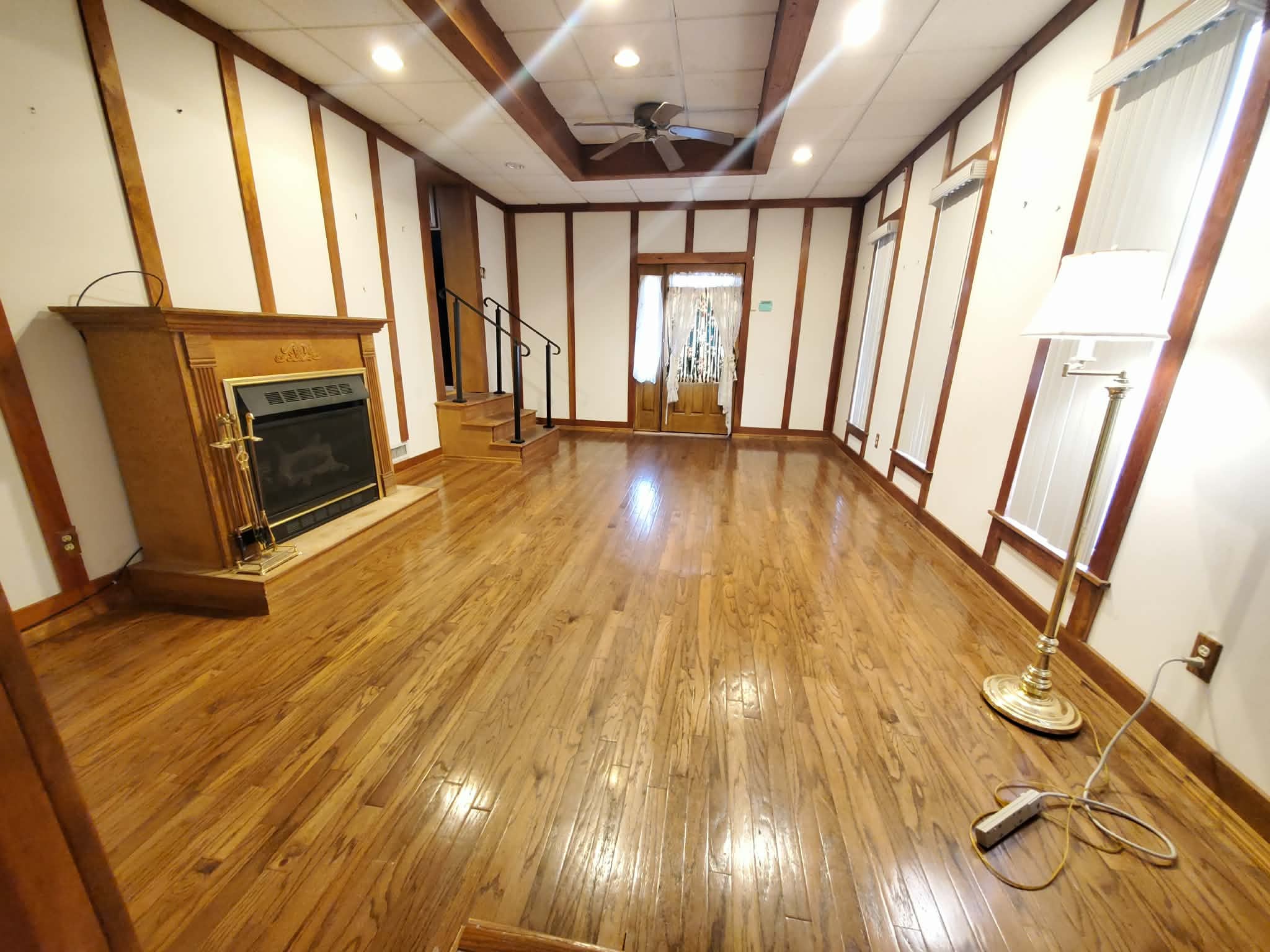 18 Roberts Lane Lebanon, TN 37087 - Photo 12 of 34 a view of an empty room with wooden floor and a window