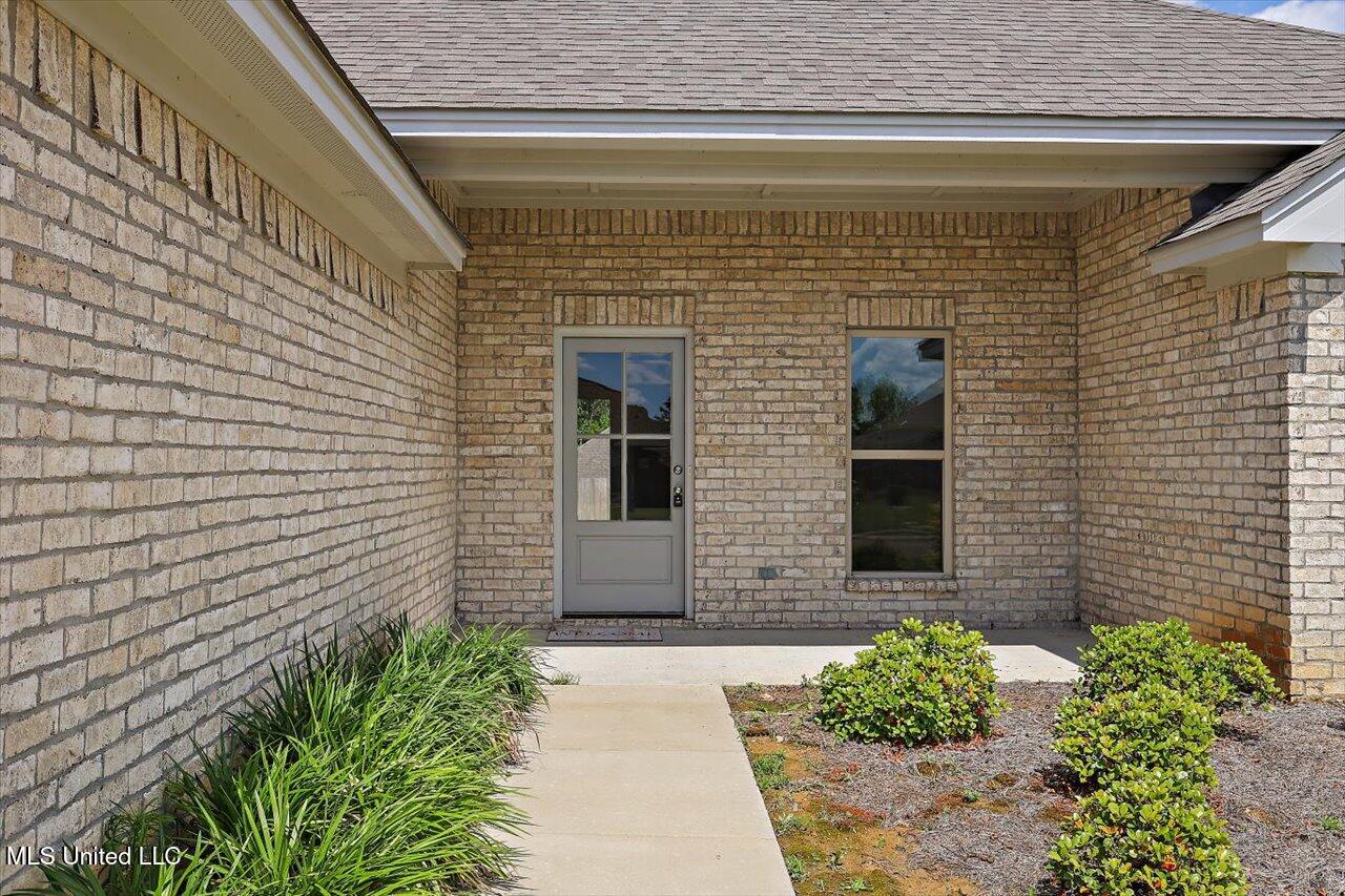 114 Bailey Cove Canton, MS 39046 - Photo 3 of 27 03-114 Bailey Cv