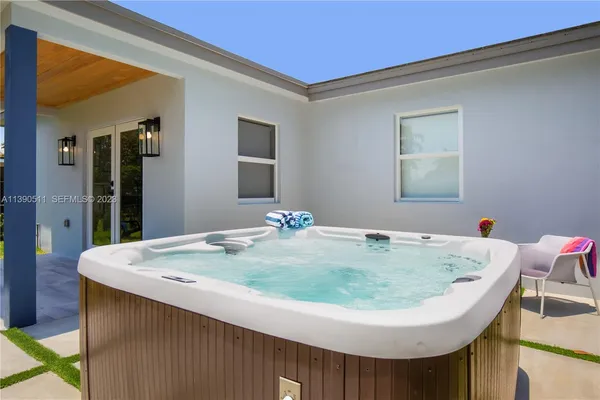 $6,900 | 6428 Southwest 23rd Street, Unit 6428, Miami, FL 33155