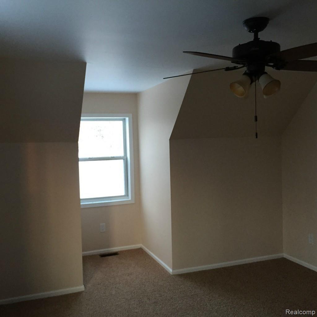9401 Hegel Road Goodrich, MI 48438 - Photo 10 of 19 Upper Bedroom #3
