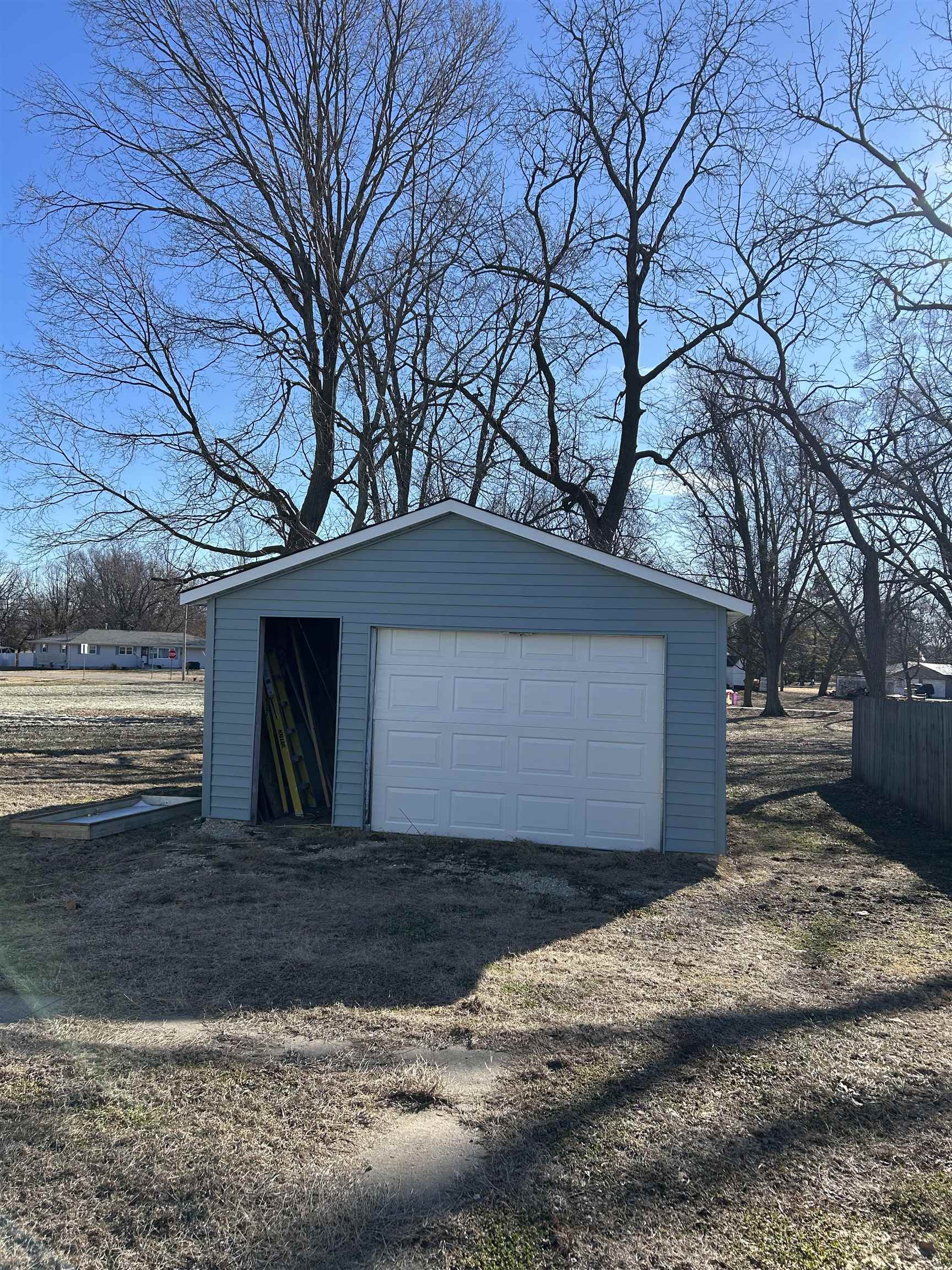 129 West Main Street Amboy, IL 61310 - Photo 9 of 33