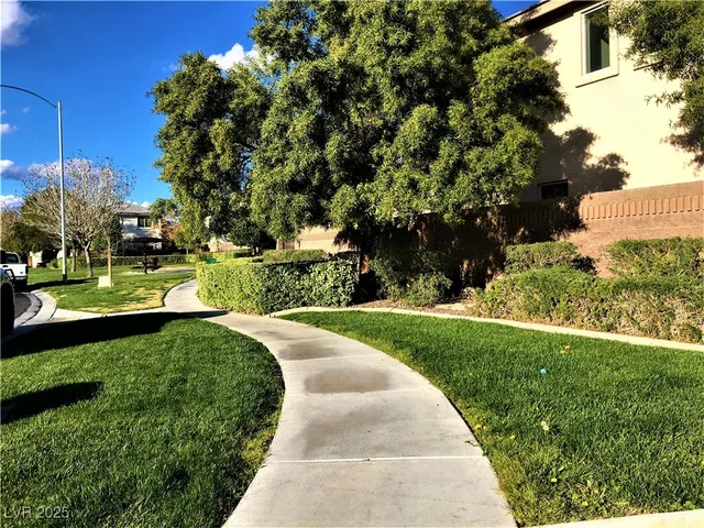 $1,960 | 6313 Blushing Willow Street, North Las Vegas, NV 89081