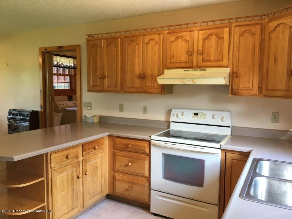 221 Oxbow Road Union Dale, PA 18470 - Photo 14 of 33 Gallery Image 14