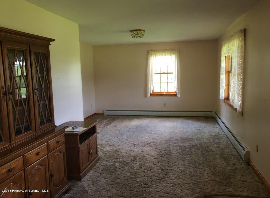 221 Oxbow Road Union Dale, PA 18470 - Photo 20 of 33 Gallery Image 20