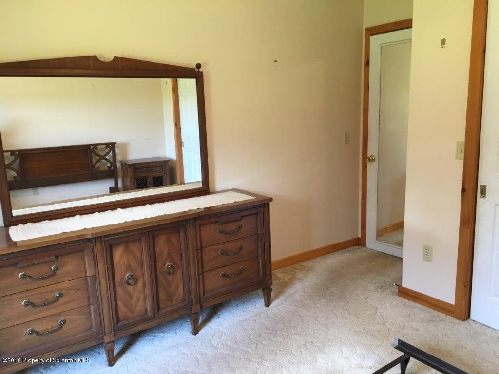 221 Oxbow Road Union Dale, PA 18470 - Photo 23 of 33 Gallery Image 23
