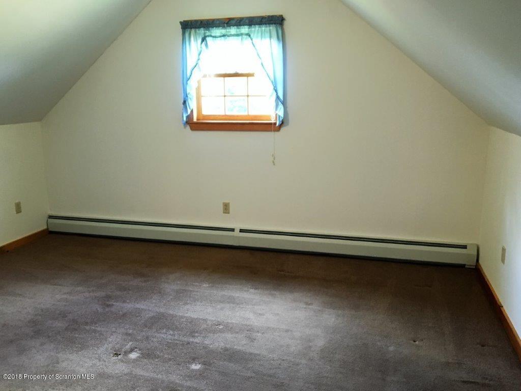 221 Oxbow Road Union Dale, PA 18470 - Photo 26 of 33 Gallery Image 26