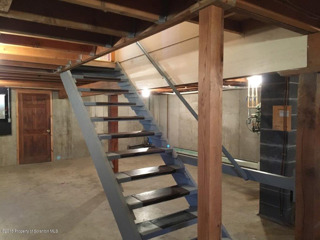 221 Oxbow Road Union Dale, PA 18470 - Photo 29 of 33 Gallery Image 29