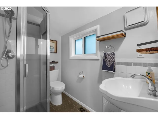 $599,000 | 911 1st Avenue, Seaside, OR 97138