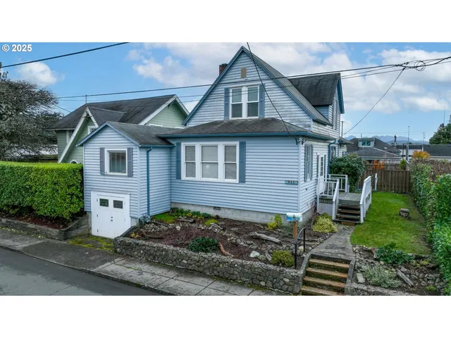 $599,000 | 911 1st Avenue, Seaside, OR 97138