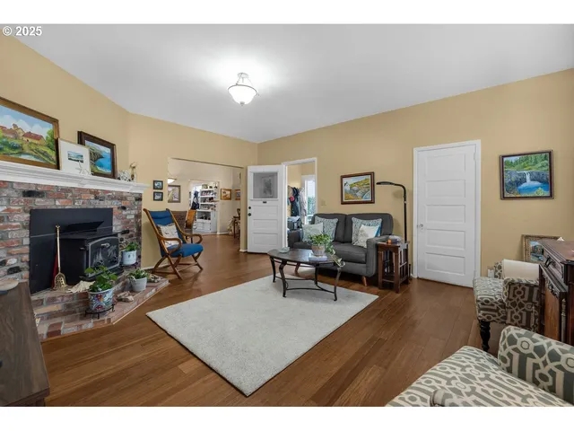 $599,000 | 911 1st Avenue, Seaside, OR 97138