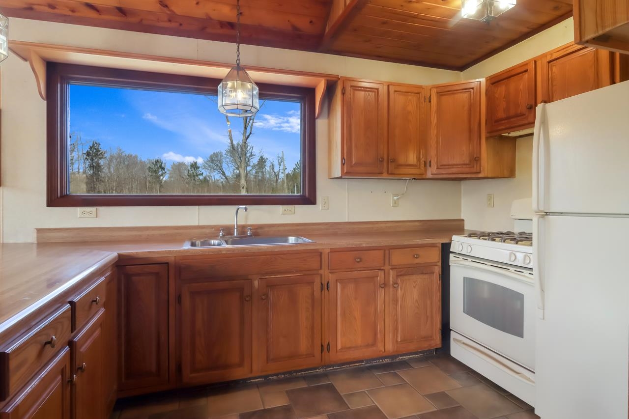 11101 West Fahrney Road Fife Lake, MI 49633 - Photo 17 of 36