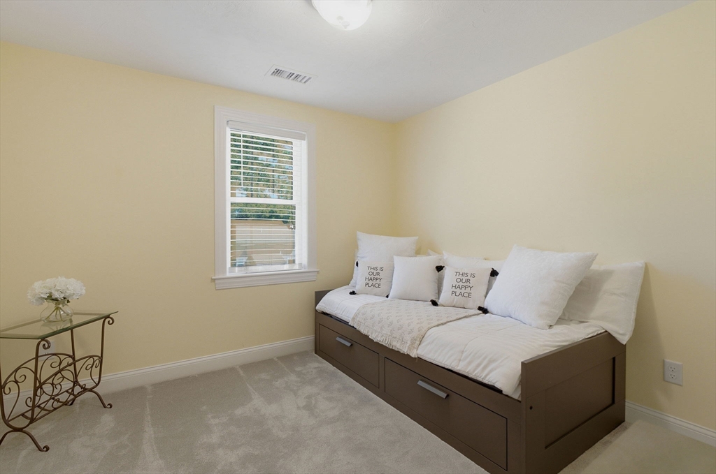 161 Broad Street, Unit 2 Hudson, MA 01749 - Photo 16 of 32