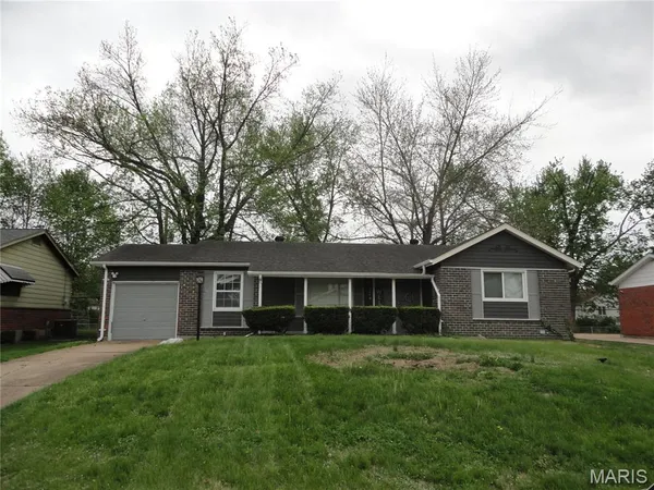 $235,000 | 2240 Windsor Drive, Florissant, MO 63033