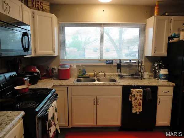 $235,000 | 2240 Windsor Drive, Florissant, MO 63033