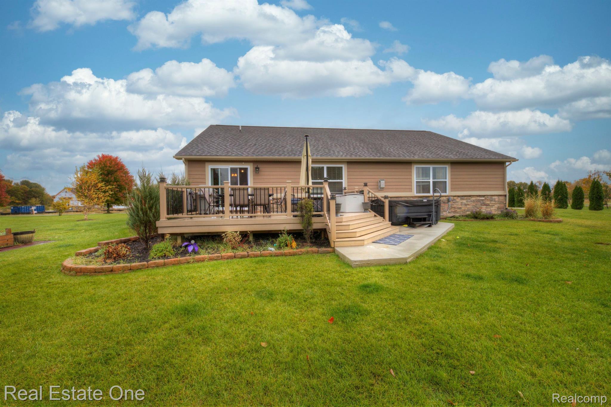 3593 Outback Trail Pinckney, MI 48169 - Photo 5 of 71 Gallery Image 5