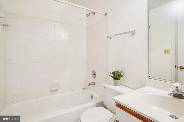 $899,900 | 3233 Chrisland Drive, Annapolis, MD 21403