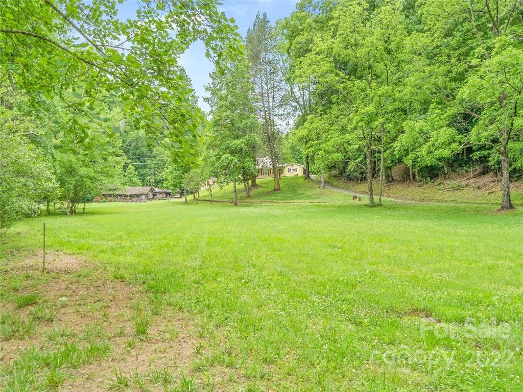 1782 Enola Road Morganton, NC 28655 - Photo 5 of 48 Gallery Image 5