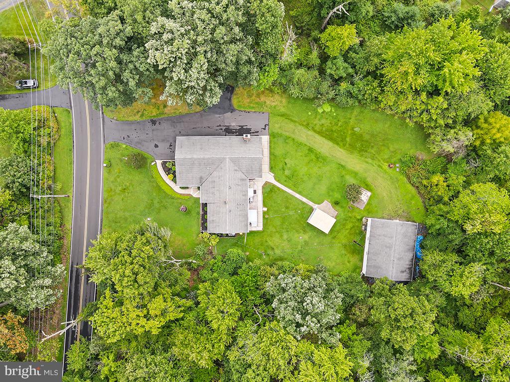 929 Creamery Road Newtown, PA 18940 - Photo 5 of 57 Gallery Image 5