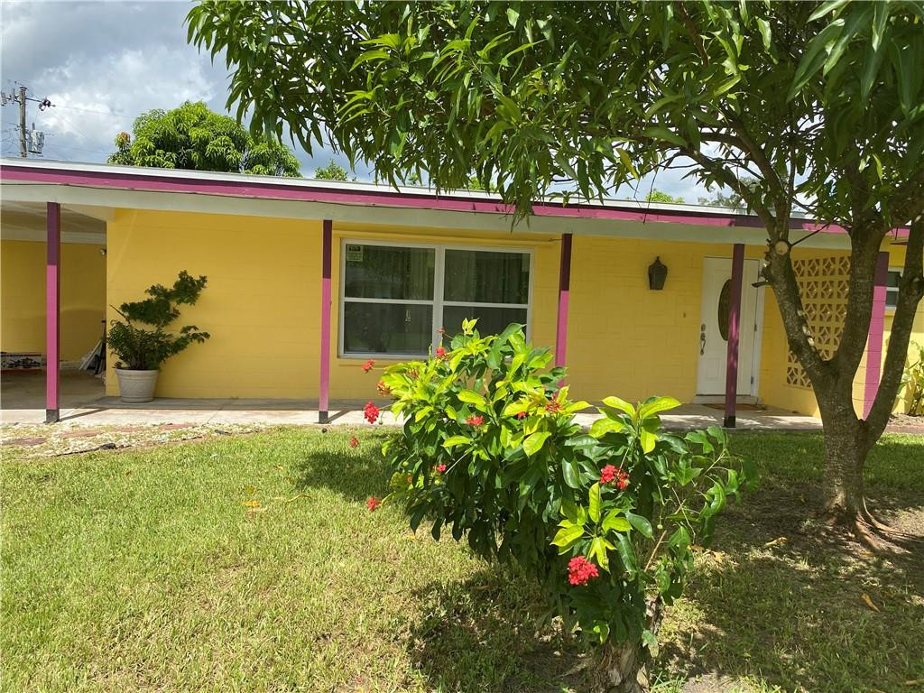 907 East Penn Road Lehigh Acres, FL 33936 - Photo 1 of 14 Photo 1