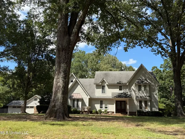 $530,000 | 8870 Collinswood Drive, Olive Branch, MS 38654