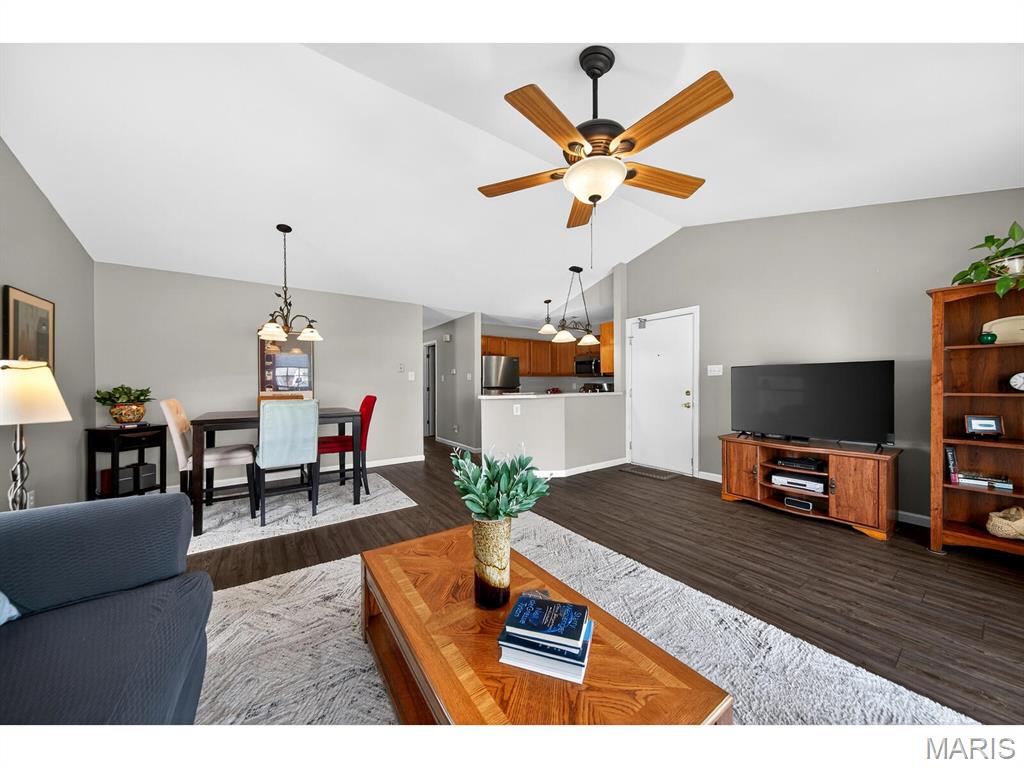1327 Holgate Drive, Unit C Ballwin, MO 63021 - Photo 11 of 32