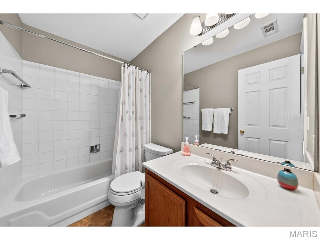 1327 Holgate Drive, Unit C Ballwin, MO 63021 - Photo 28 of 32