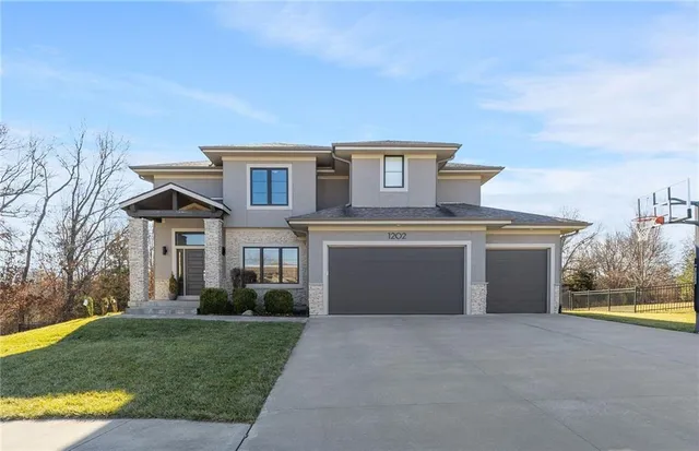 $554,900 | 1202 Rich Boulevard, Warrensburg, MO 64093