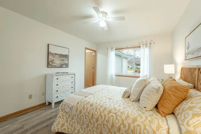 $425,000 | 406 Bay Hill Drive, Madison, WI 53717