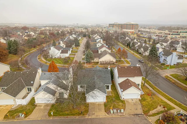 $425,000 | 406 Bay Hill Drive, Madison, WI 53717