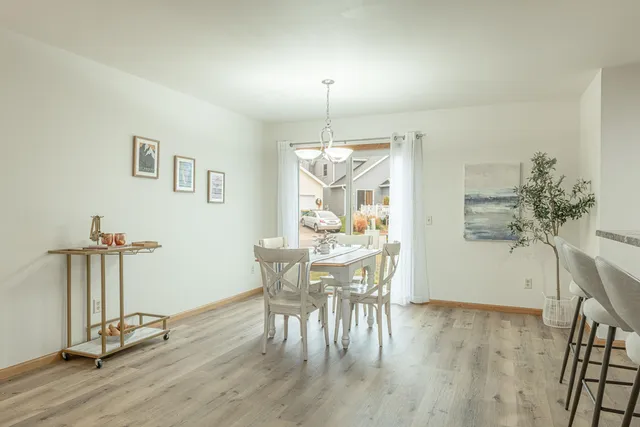 $425,000 | 406 Bay Hill Drive, Madison, WI 53717