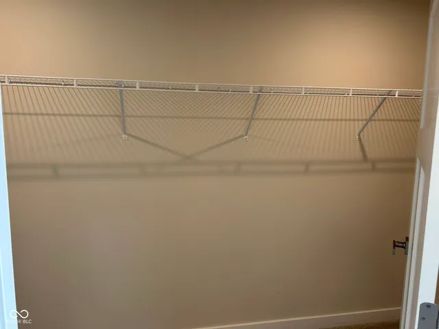 $2,400 | 982 Independence Drive, Edinburgh, IN 46124