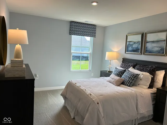 $2,400 | 982 Independence Drive, Edinburgh, IN 46124