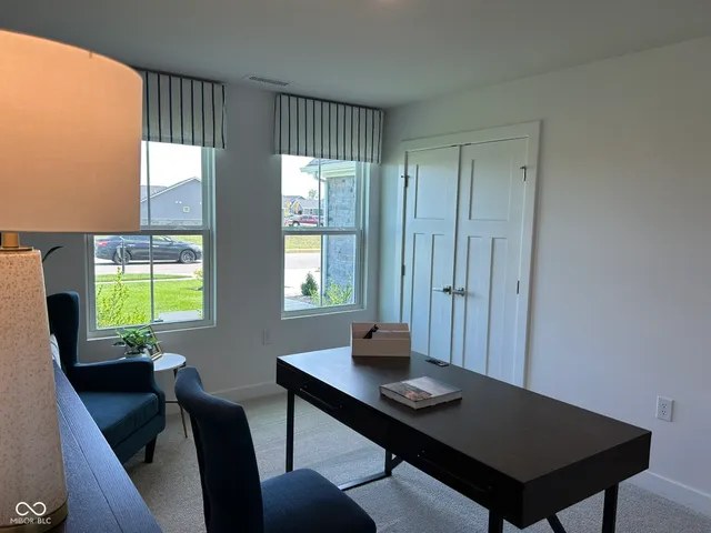 $2,400 | 982 Independence Drive, Edinburgh, IN 46124