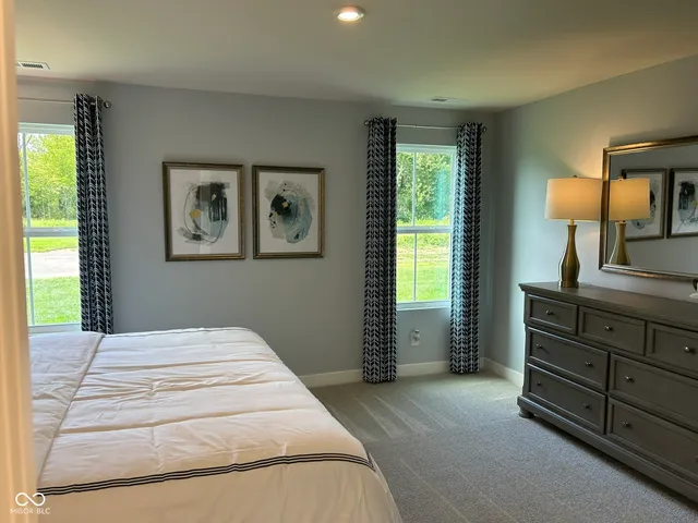 $2,400 | 982 Independence Drive, Edinburgh, IN 46124