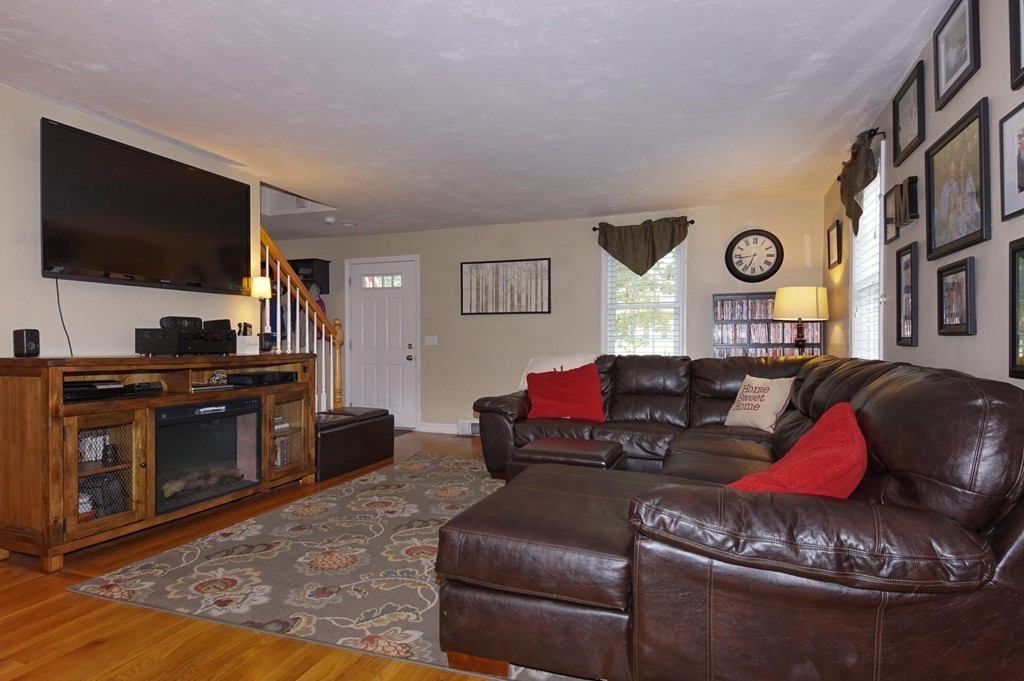 144 Northgate Road Northborough, MA 01532 - Photo 7 of 26 Gallery Image 7