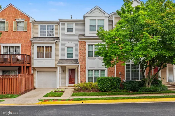 $560,000 | 4303 Chariot Court, Unit 118, Fairfax, VA 22030