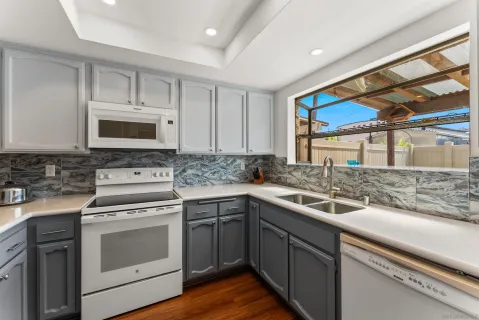$569,000 | 988 East Main Street, Unit E, El Cajon, CA 92021