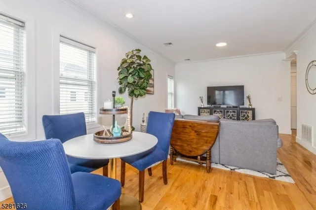 $2,850 | 352 South Avenue, Unit 3, Westfield, NJ 07090