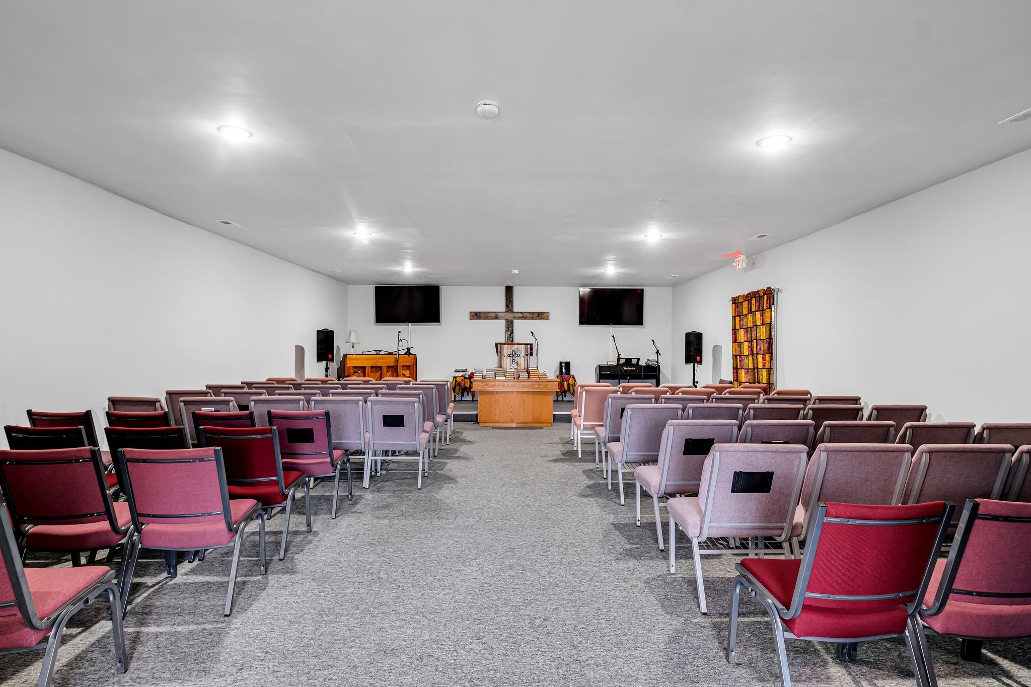 1213 West Gaines Street Lawrenceburg, TN 38464 - Photo 5 of 14 a view of a dining room with furniture